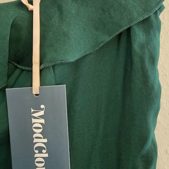 NWT Modcloth Ruffled and Radiant Off-the-Shoulder Dress - Picture 5 of 6